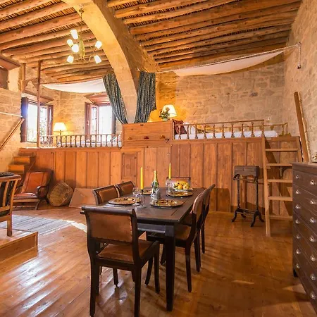 Vilă Lemon Tree House *